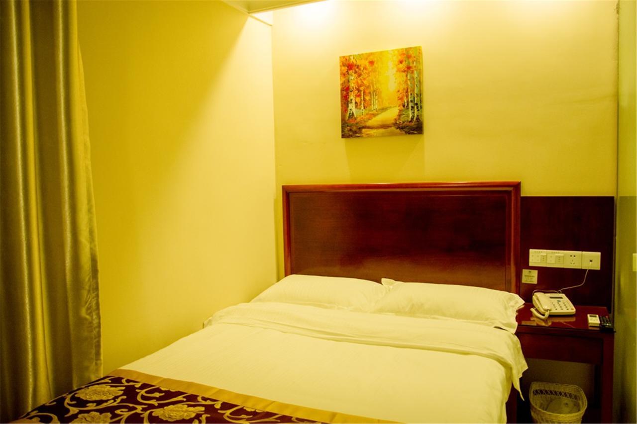 GreenTree Inn Tianjin Binshui Avenue Cancer Hospital Express Hotel Bagian luar foto